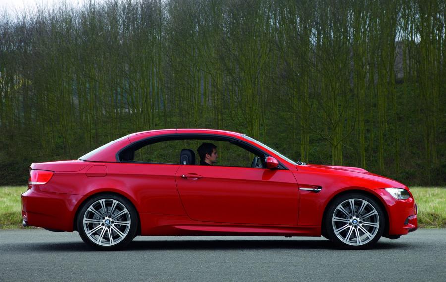  BMW M3 Convertible 2008 года  (фото 29 из 66)